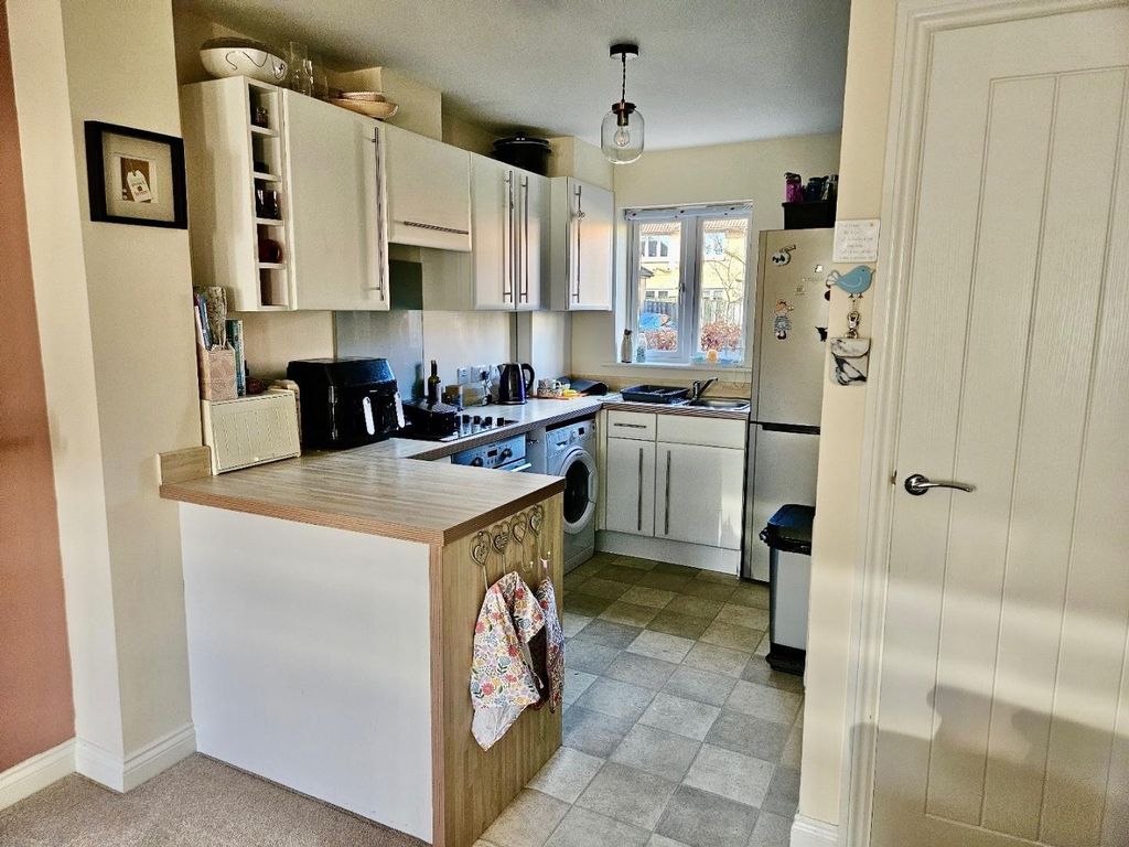 Property photo 2 of 13 Kitchen