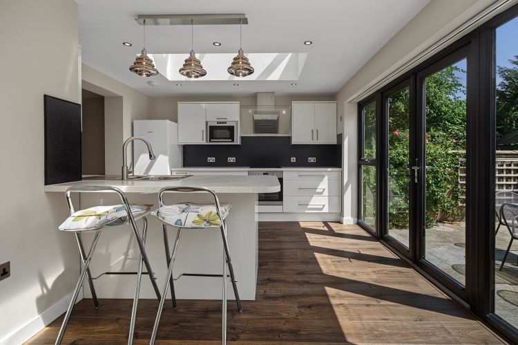 Property photo 3 of 9 333573