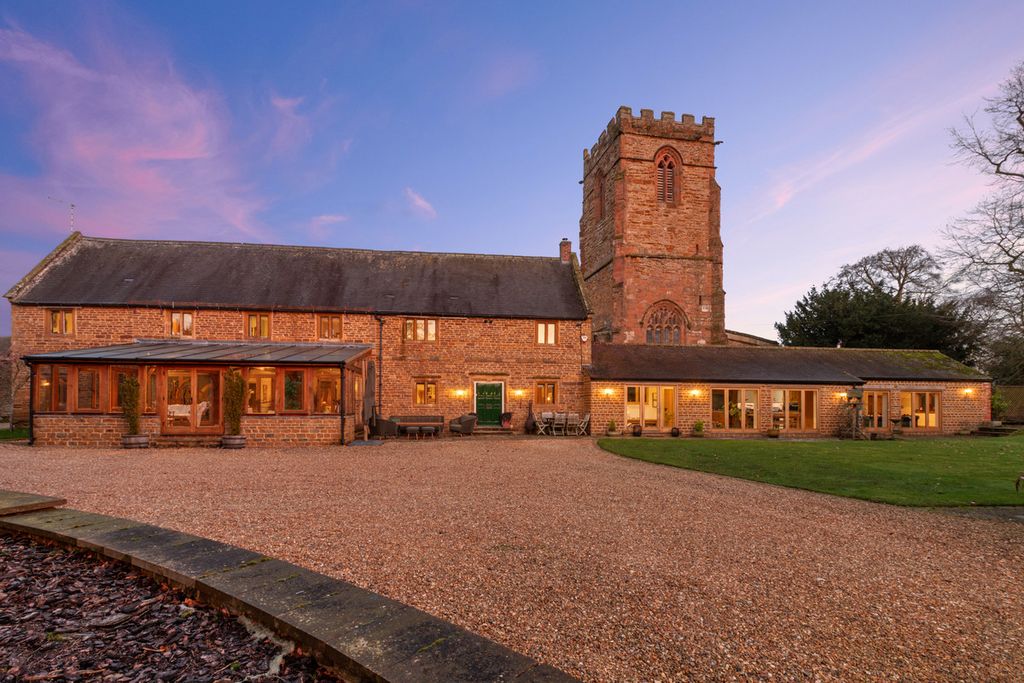 Property photo 1 of 34