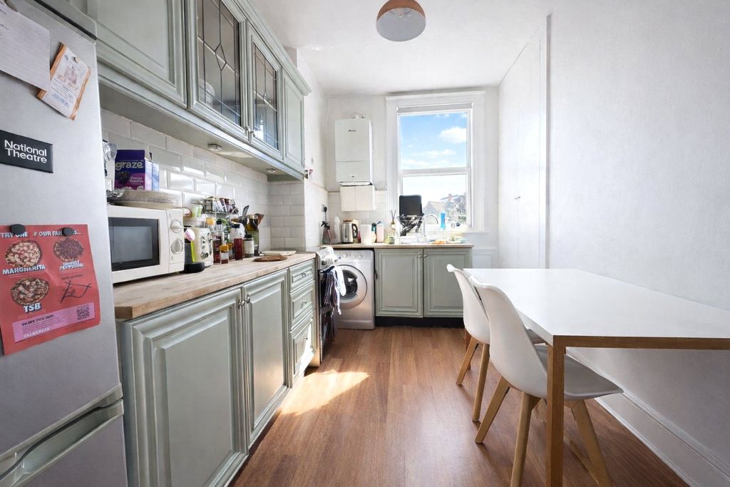 Property photo 3 of 9 Picture 3