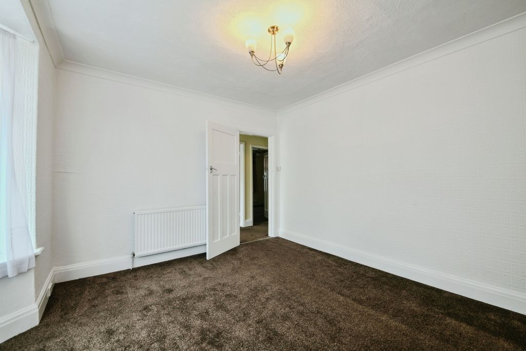 Property photo 3 of 14 Image 3