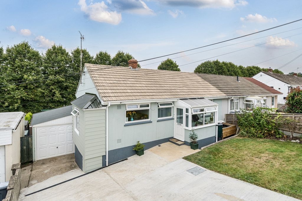 Property photo 1 of 17 1343692-1-68A5F6Bd46Db8
