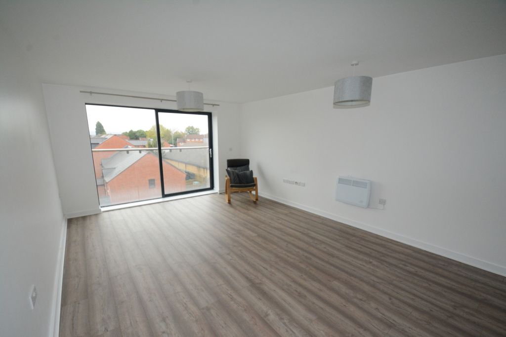 Property photo 2 of 12 Lounge