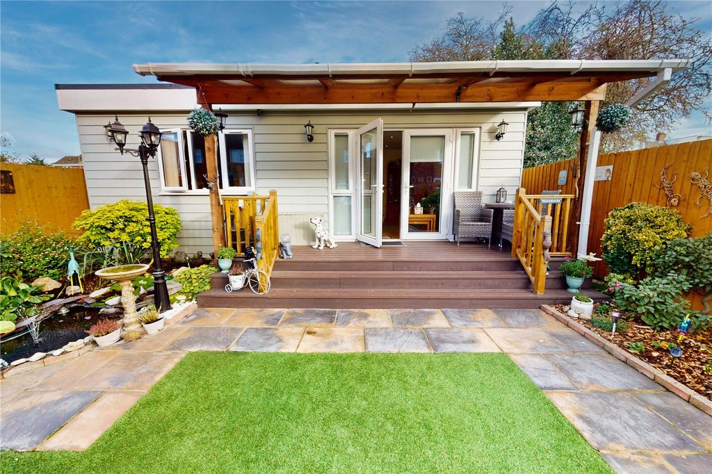 Property photo 3 of 36 Picture No. 40