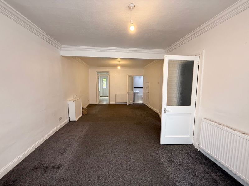 Property photo 3 of 13 Photo 7