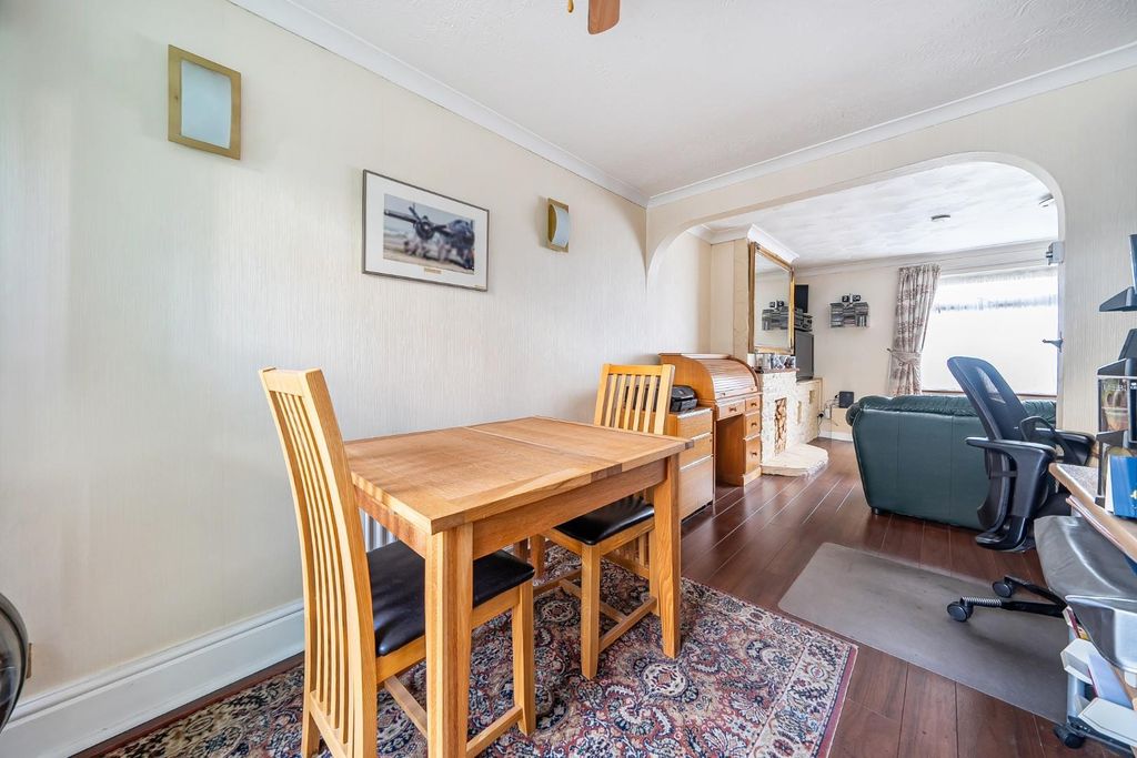 Property photo 1 of 19 1395257-7-695d277F52A66.Jpg