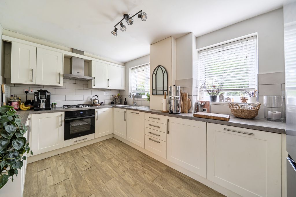 Property photo 2 of 16 1477797176A2A8Ed6Ebaf1