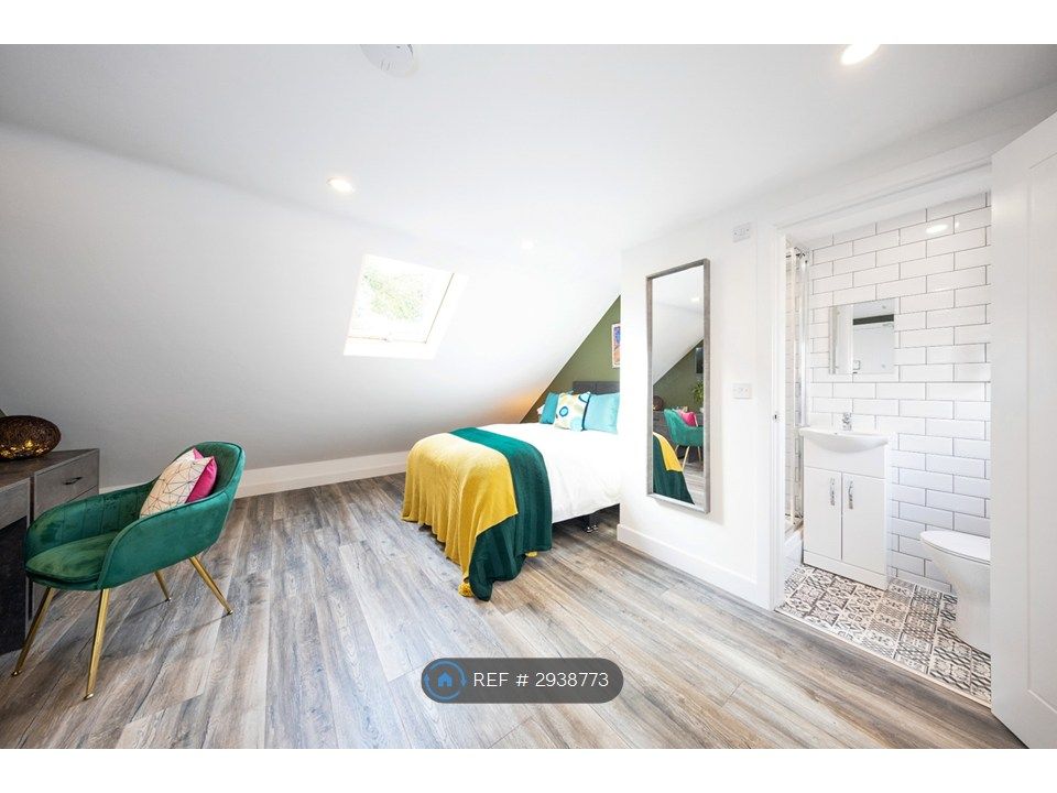 Property photo 1 of 35