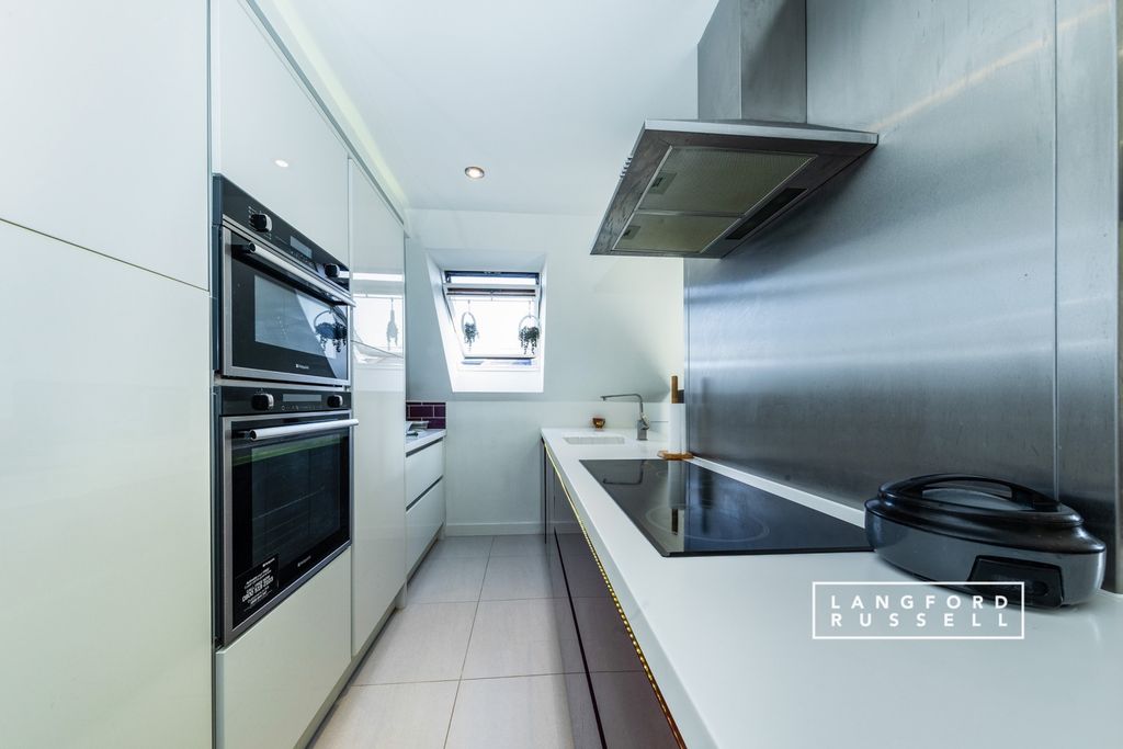 Property photo 2 of 10 d6d369B7-Da18-F11...