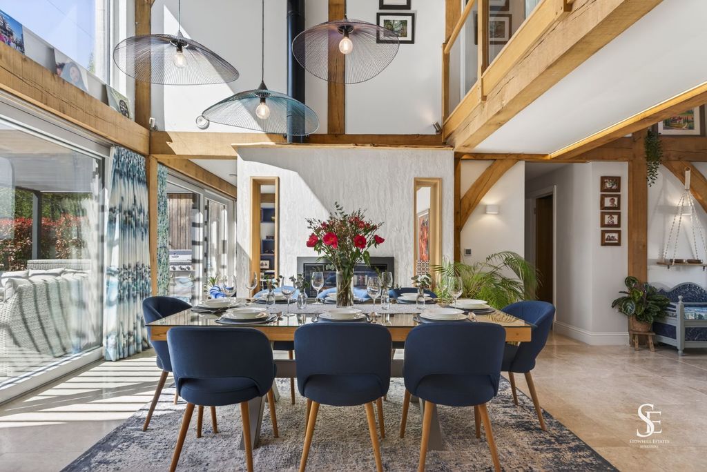 Property photo 1 of 1