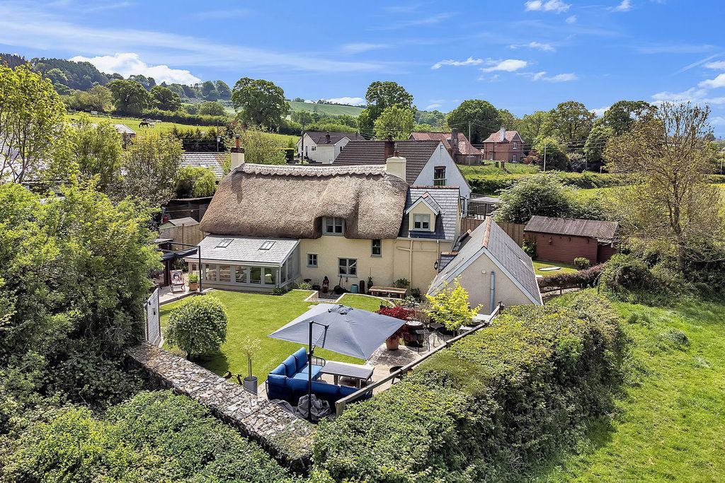 Property photo 1 of 37