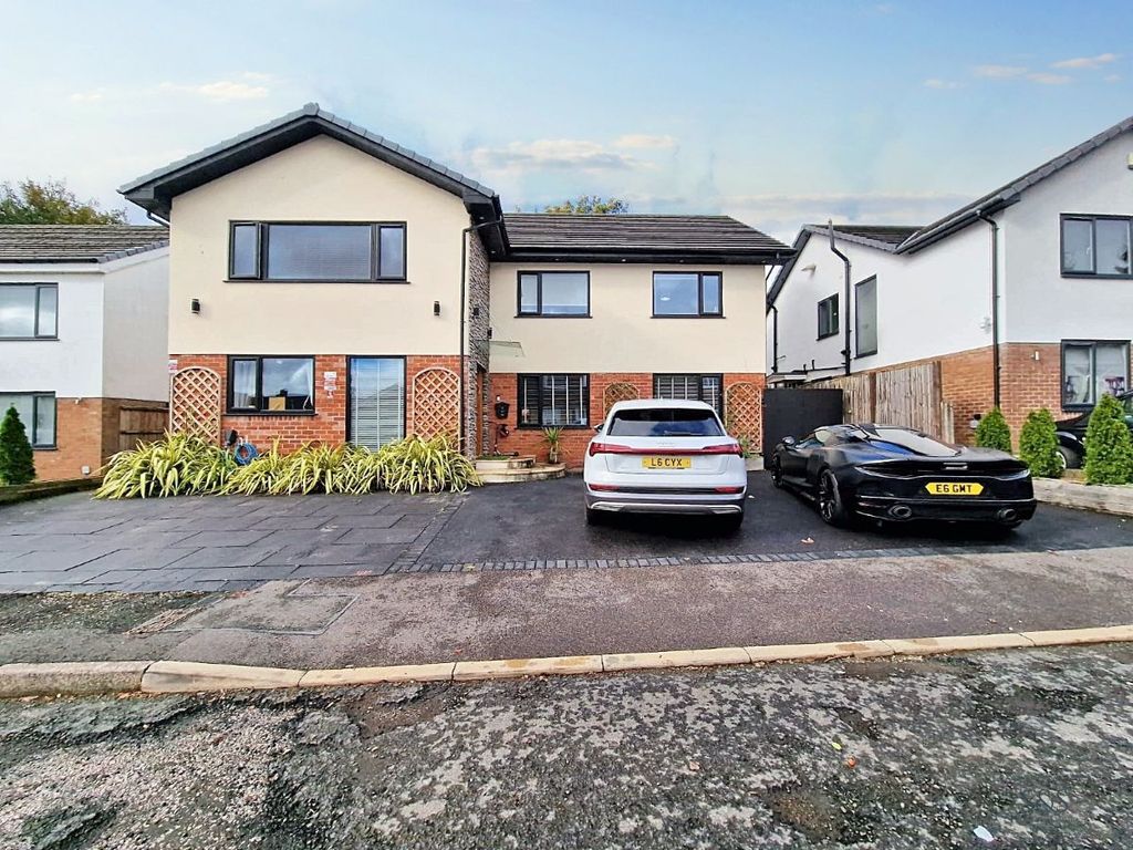 Property photo 2 of 54