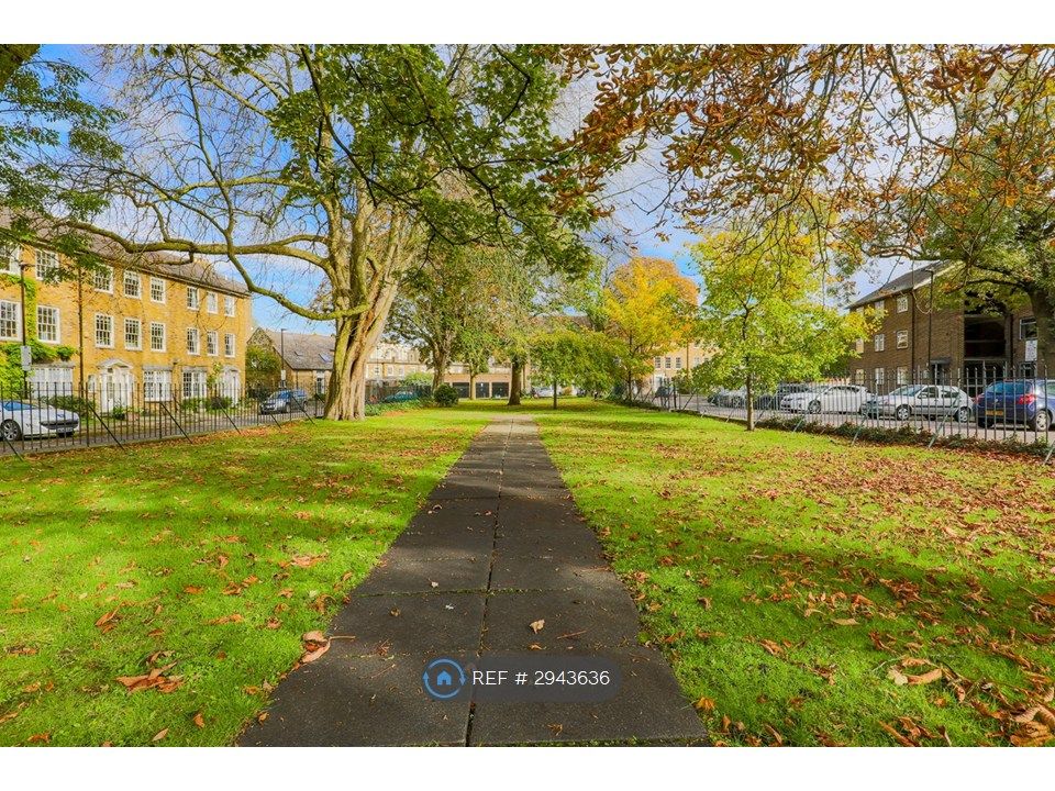 Property photo 3 of 9 Alwyne Square