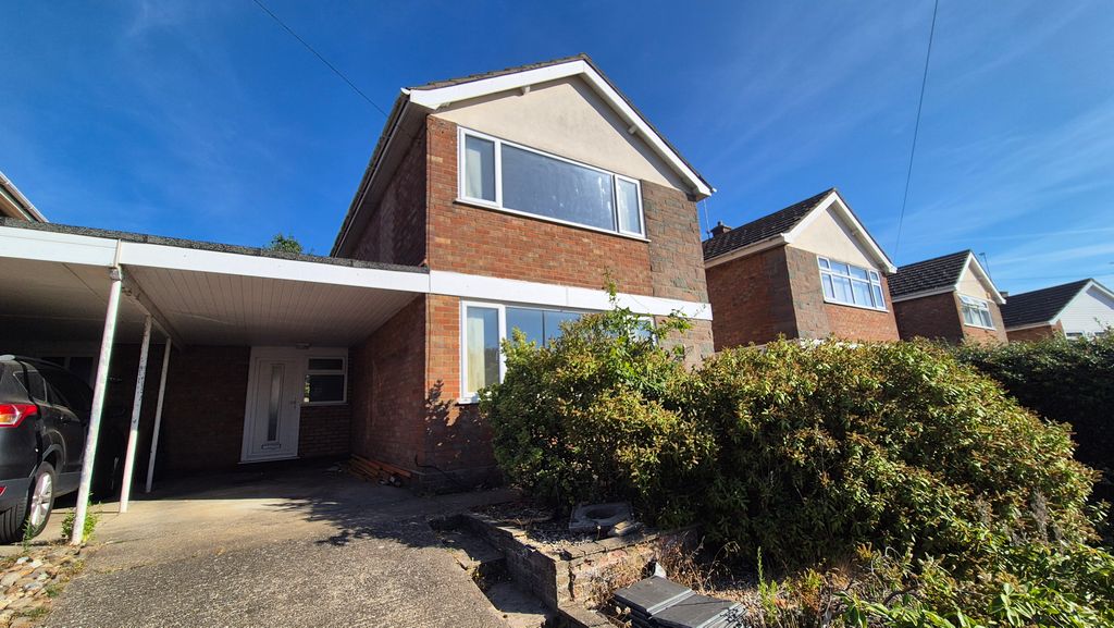 Property photo 1 of 7 Front
