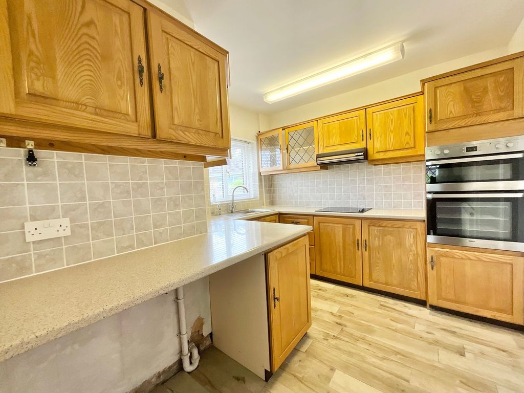 Property photo 3 of 30