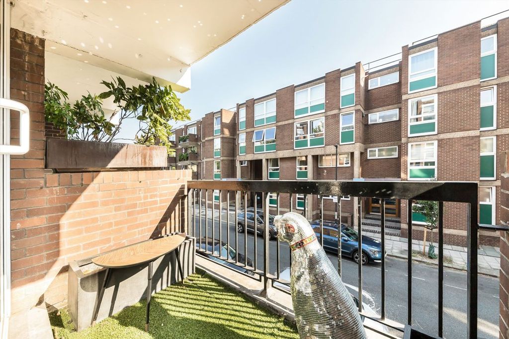 Property photo 3 of 8