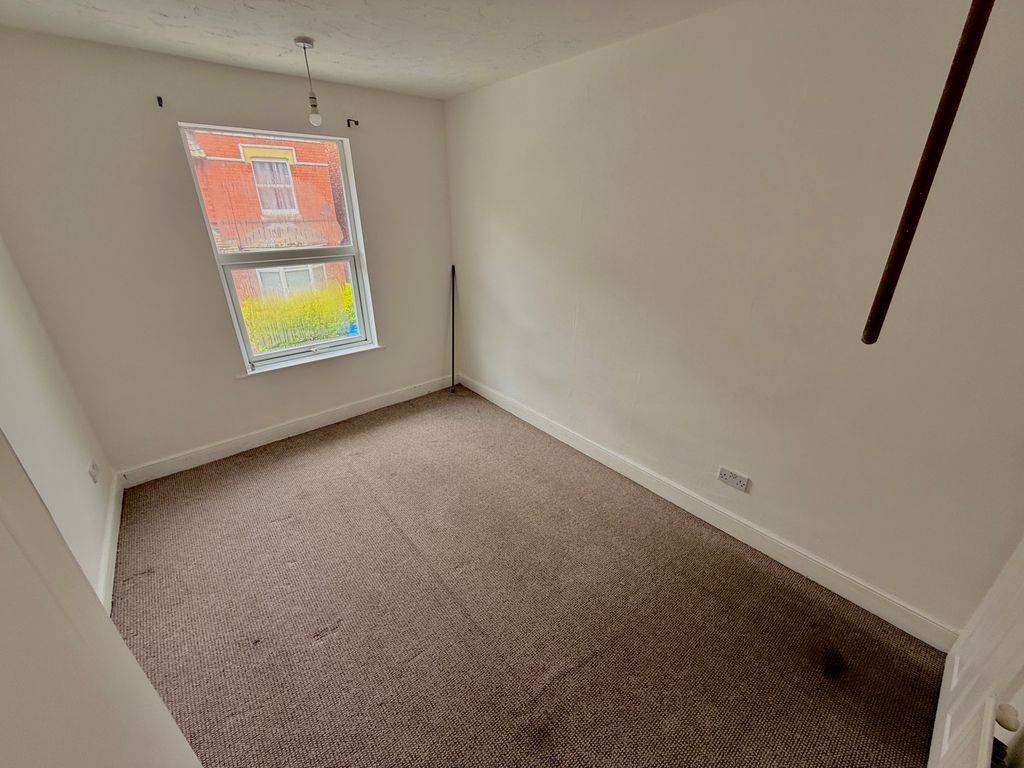Property photo 2 of 10 Image