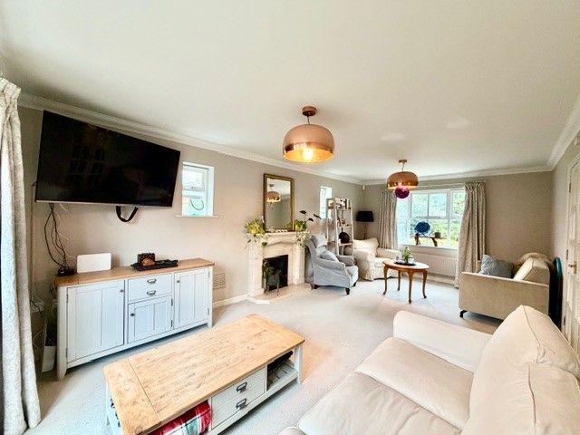 Property photo 2 of 22