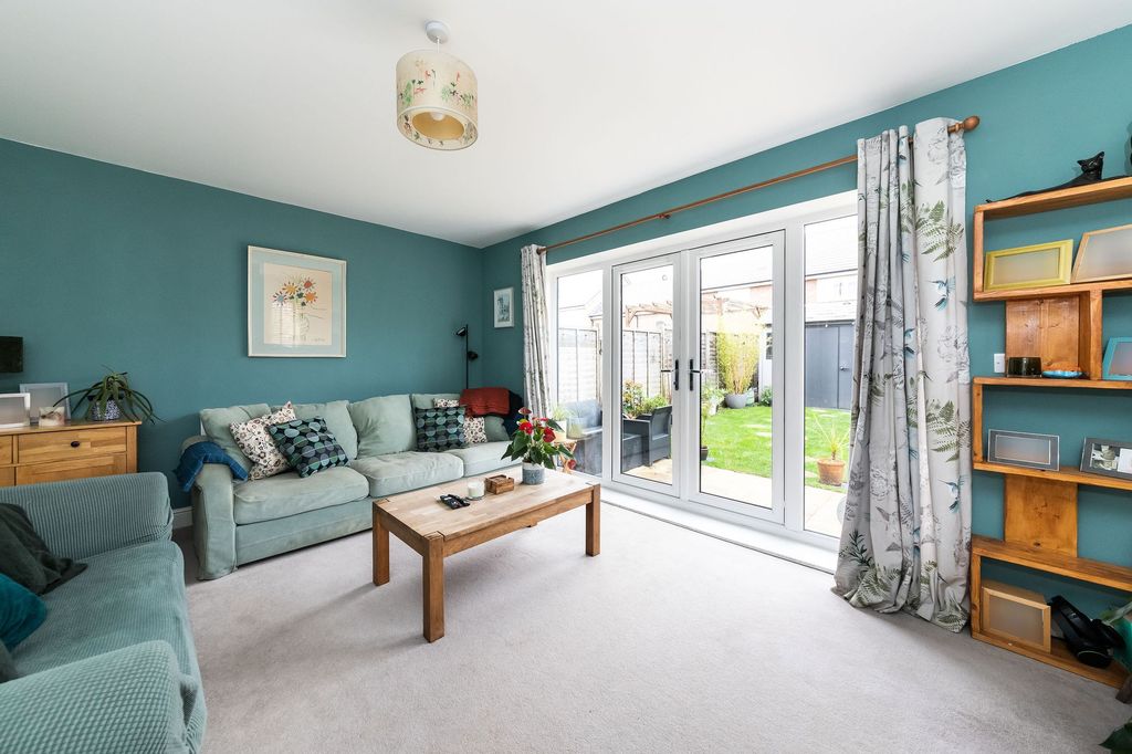 Property photo 2 of 19