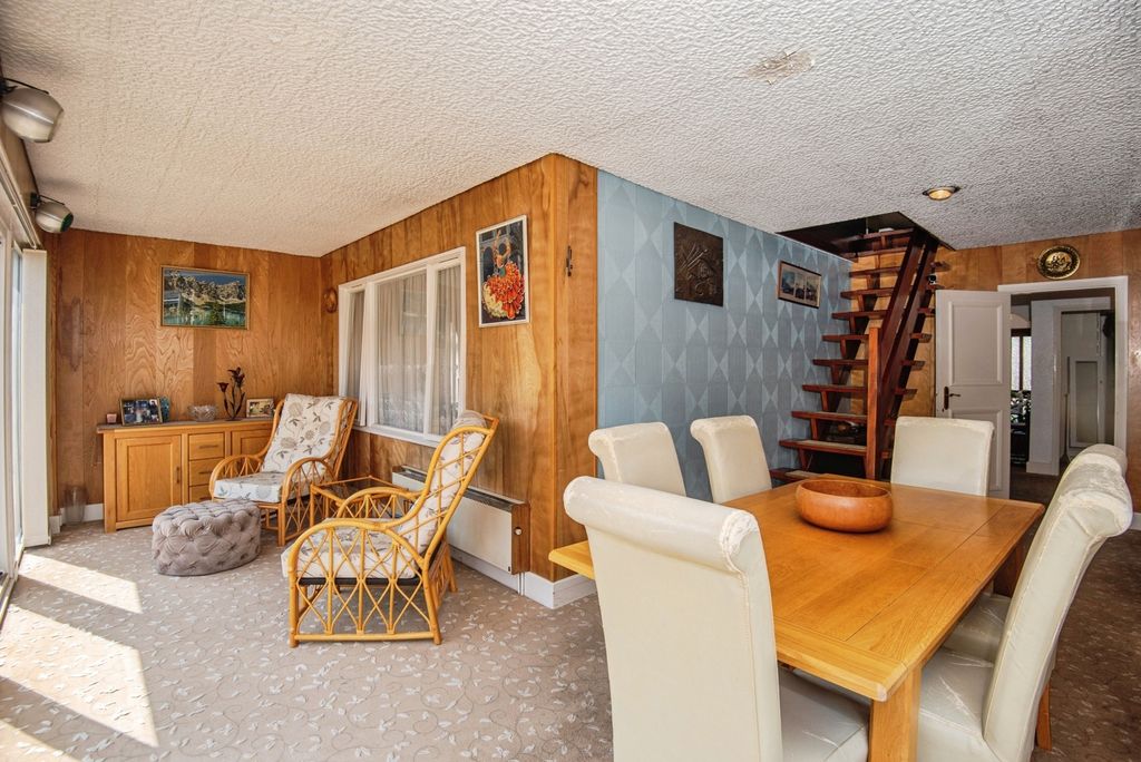 Property photo 3 of 17 Reception Room