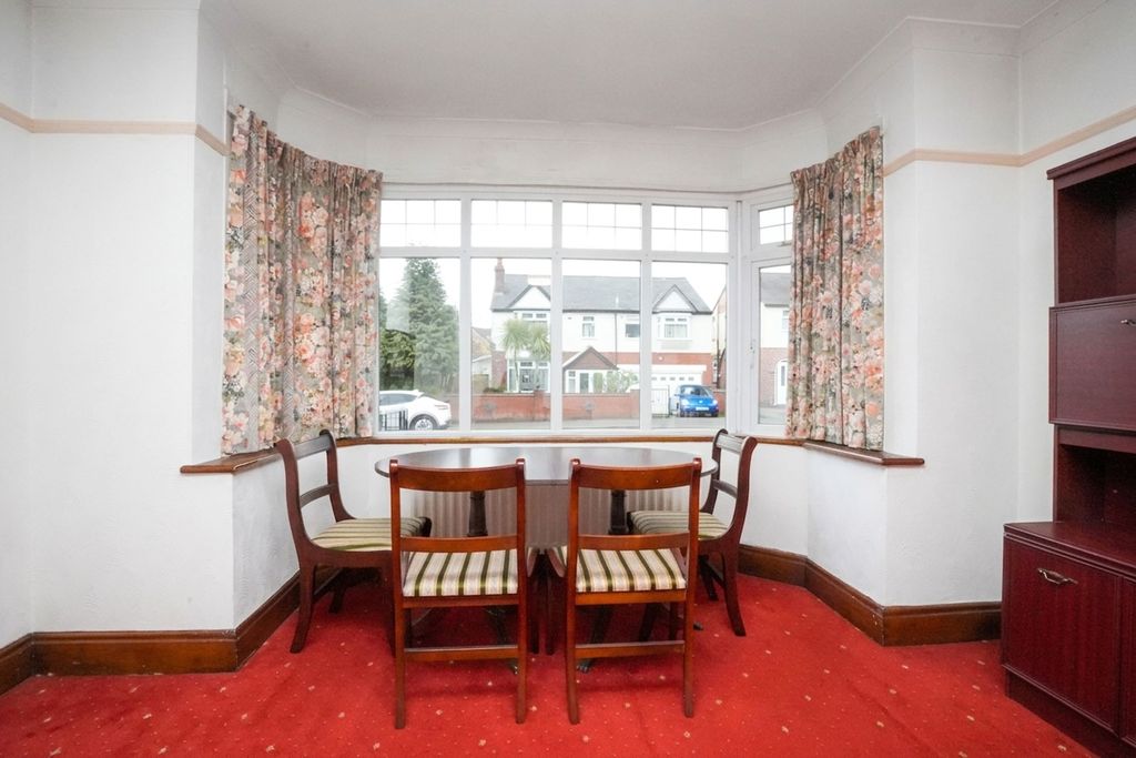 Property photo 3 of 28