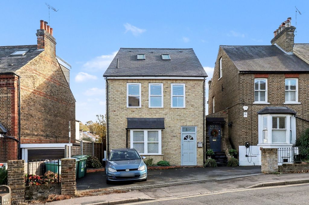 Property photo 2 of 11 External