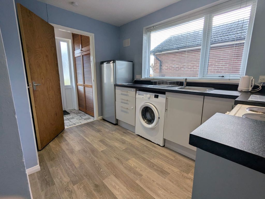 Property photo 3 of 11 Photo 9