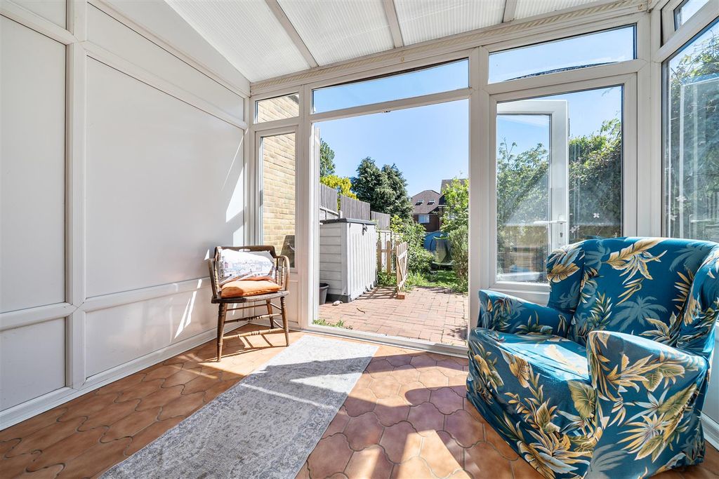 Additional image 10 of 5 bed semi-detached house for saleTonbridge Road, Maidstone ME16