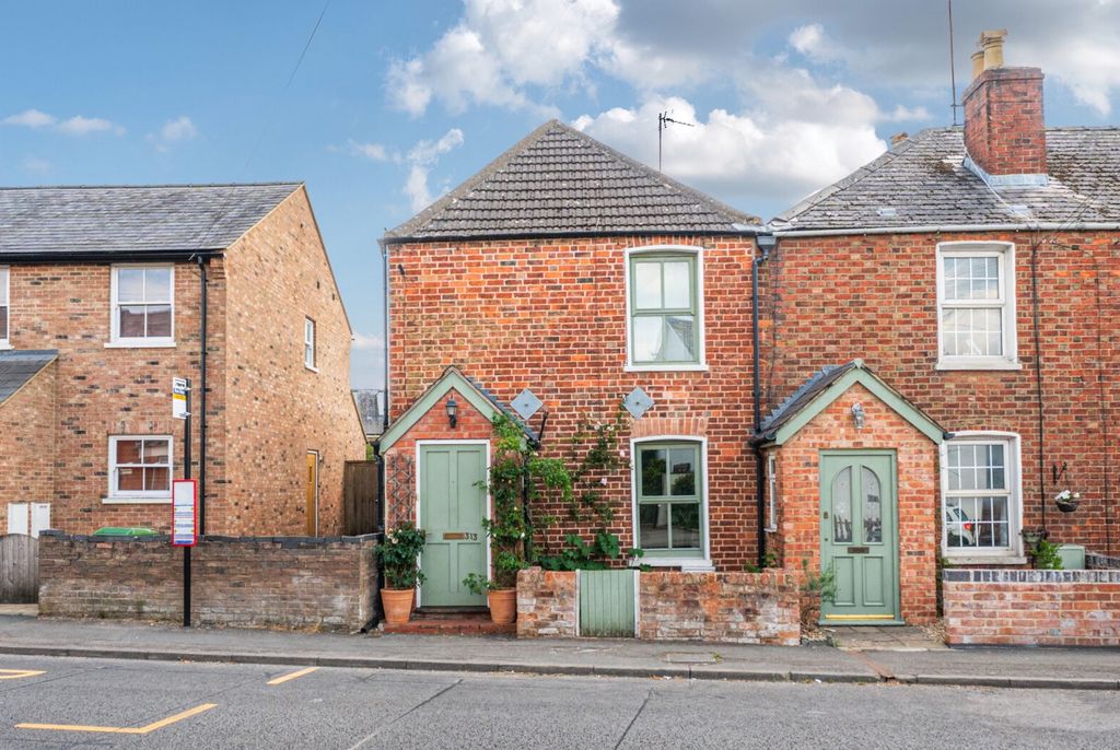 Property photo 1 of 12