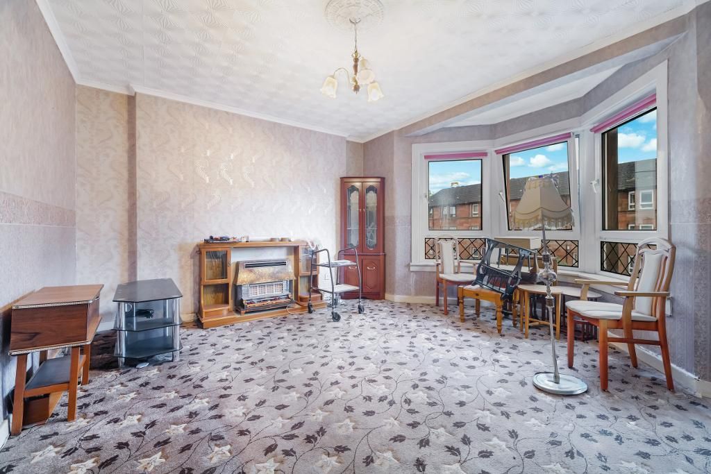 Property photo 2 of 19 Living/ Dining Room