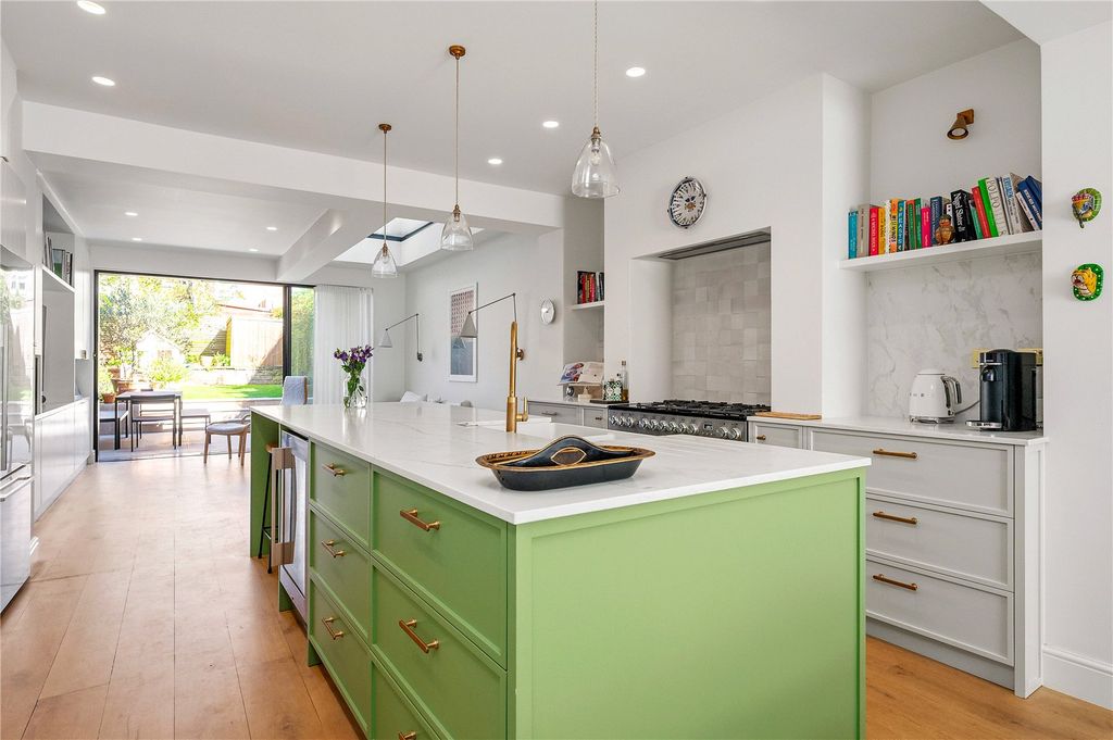 Property photo 1 of 35 Picture No. 19