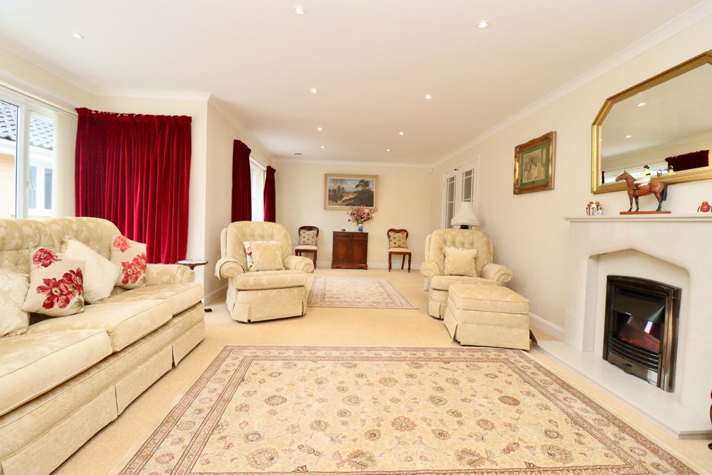 Property photo 3 of 26 Img_6330