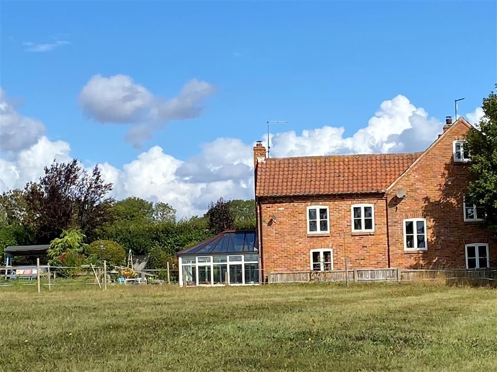 Property photo 1 of 33