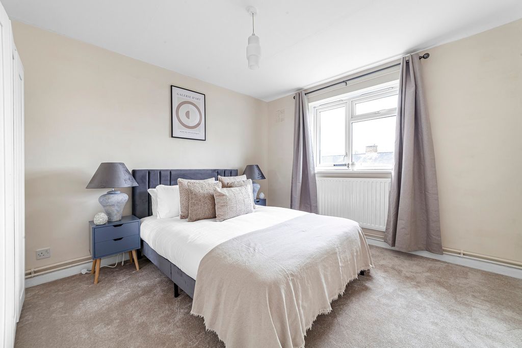 Property photo 3 of 36 Bedroom