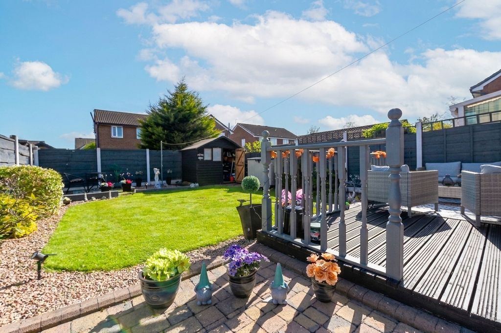 Property photo 3 of 14