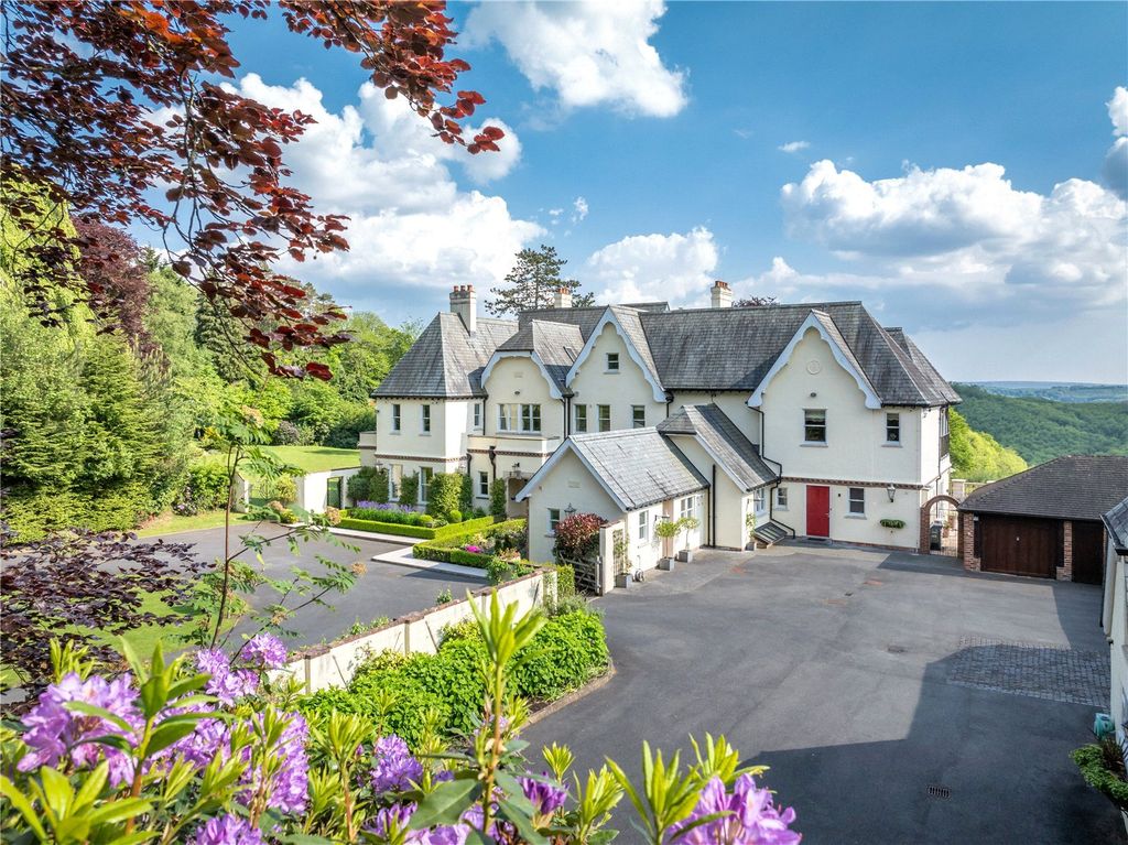 Property photo 3 of 26 Front Exterior