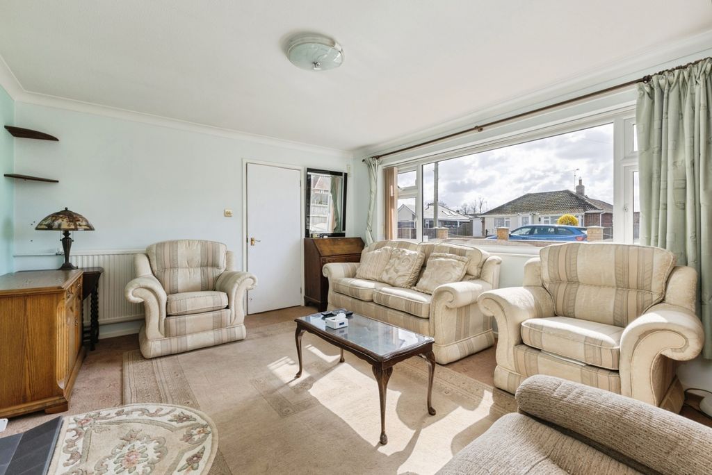 Property photo 3 of 17 Pbox-Img.Jpg