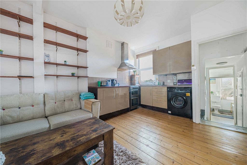 Property photo 2 of 8 Picture No. 04