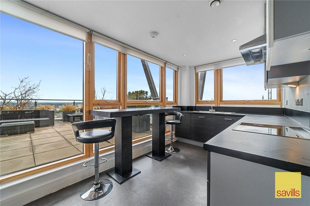 Property photo 1 of 20 Kitchen