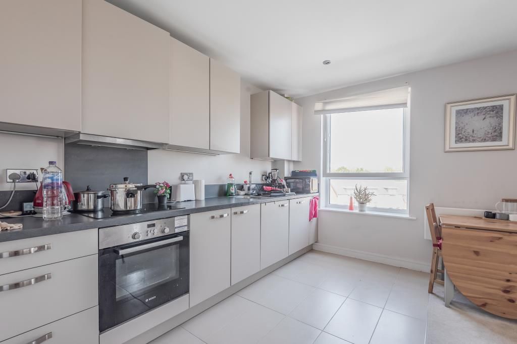 Property photo 3 of 7 Kitchen