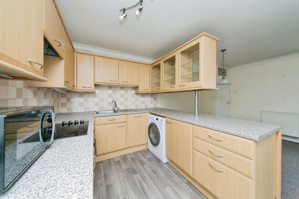 Property photo 2 of 20 Pbox-Img.Jpg