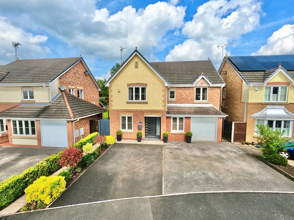 Property photo 1 of 37