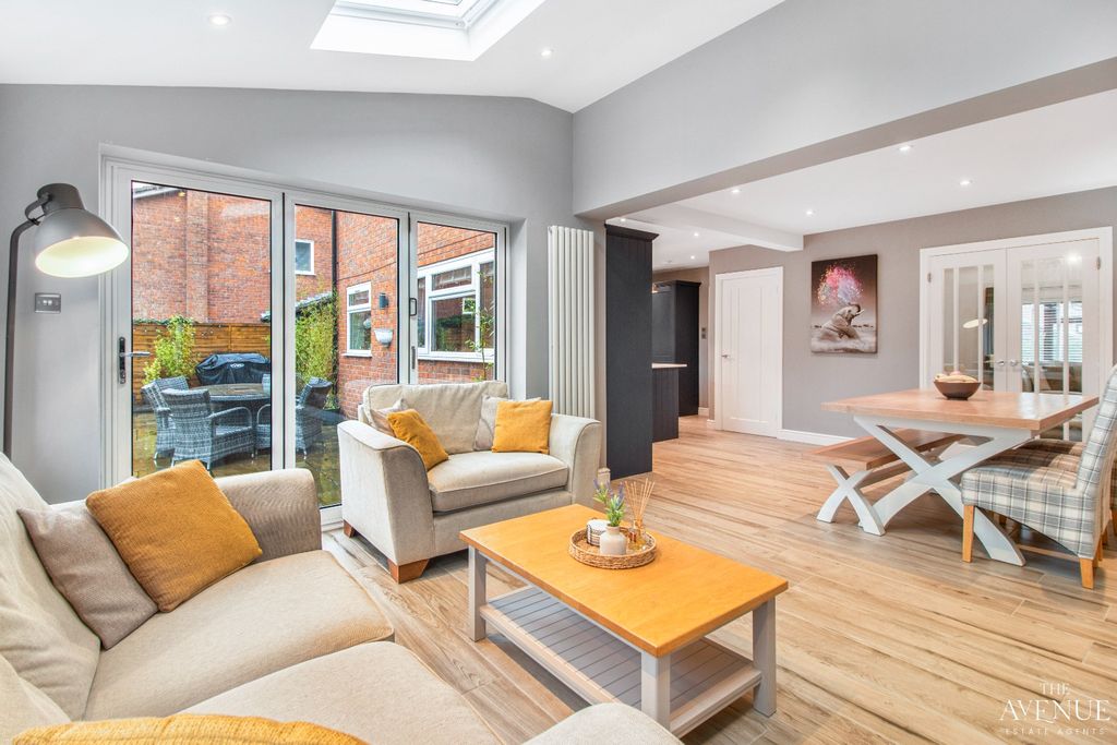 Property photo 3 of 35 4843703