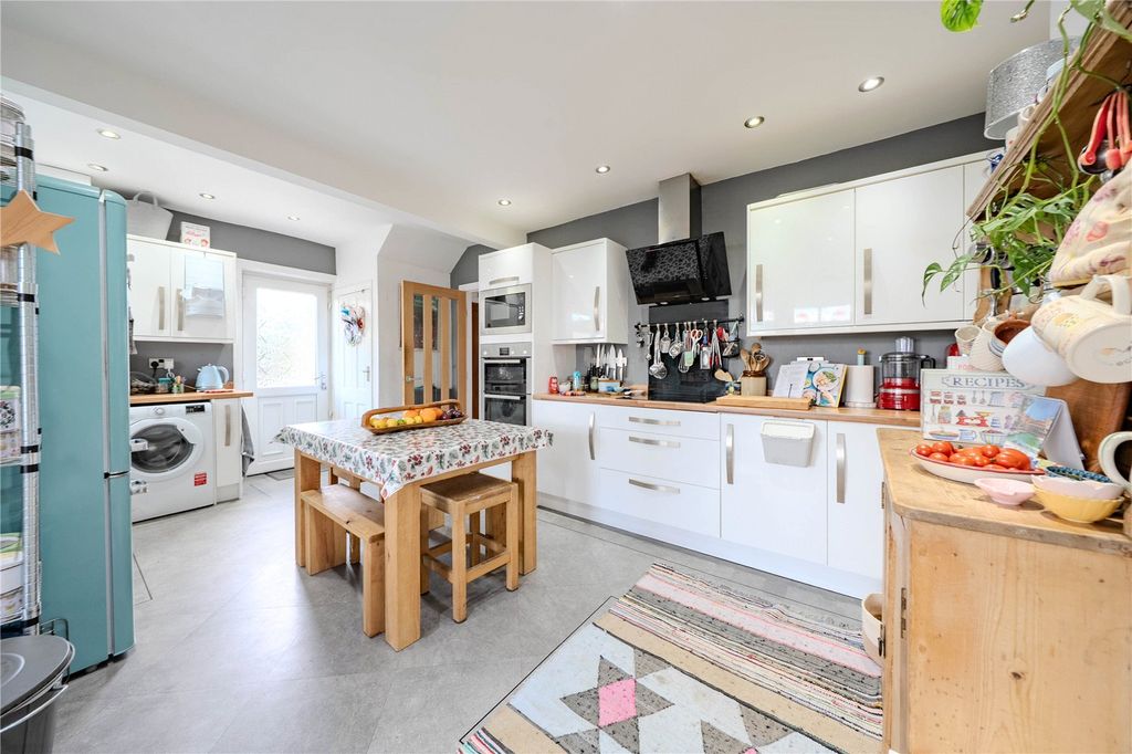 Property photo 3 of 18 Picture No. 06