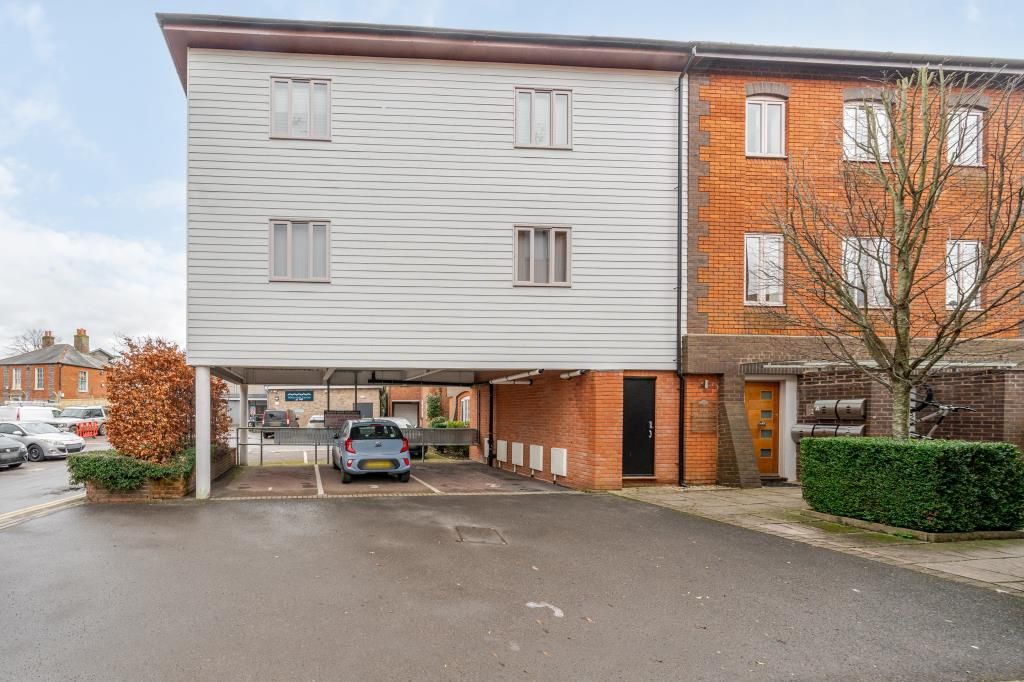 Property photo 1 of 20 External