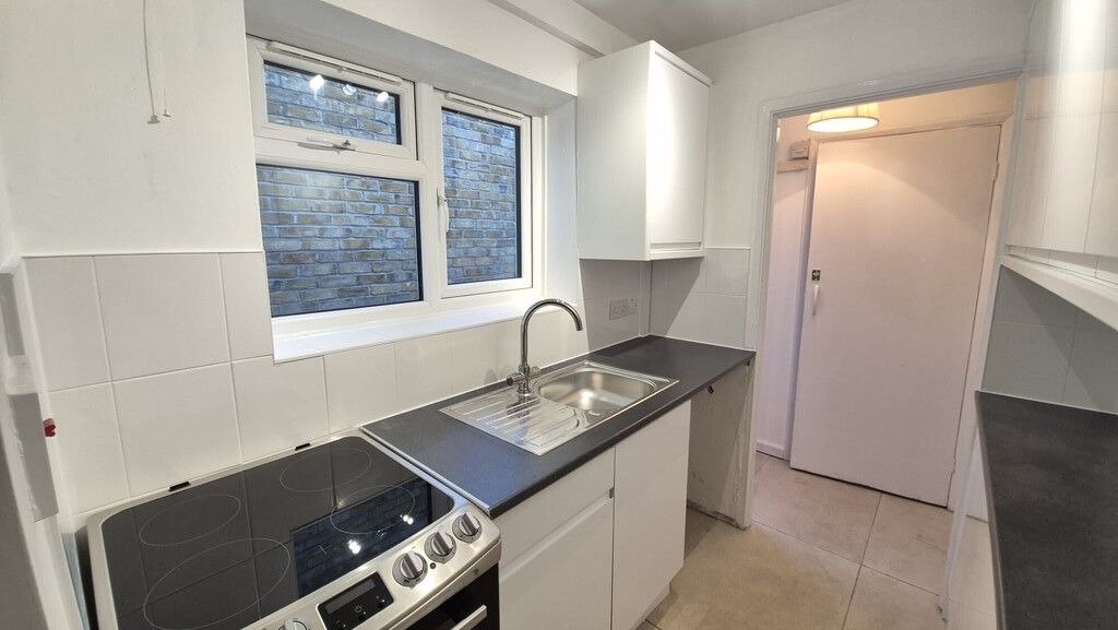 Property photo 2 of 15 7A3Fee71-0E1c-44Df-A