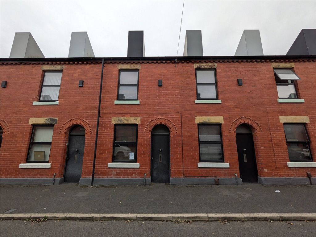 Property photo 1 of 1 Front
