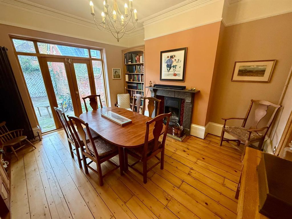 Property photo 3 of 29 Dining Room