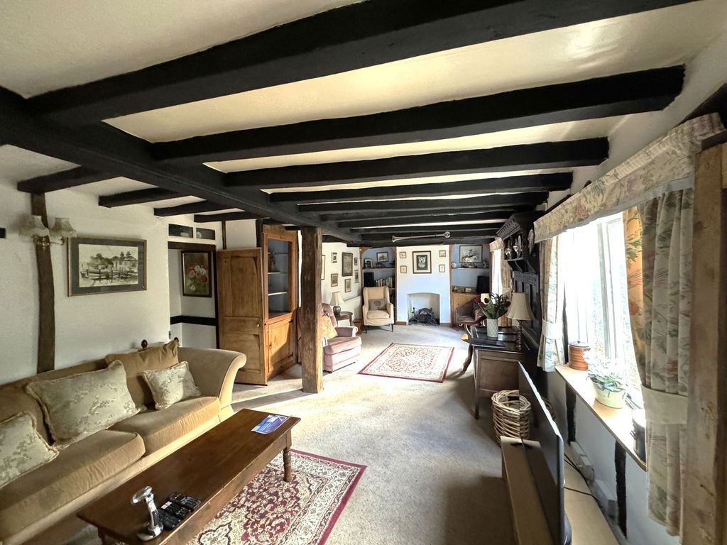Property photo 3 of 18