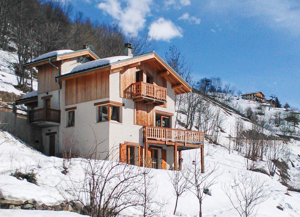 Property photo 2 of 18 The Valmeinier Chale